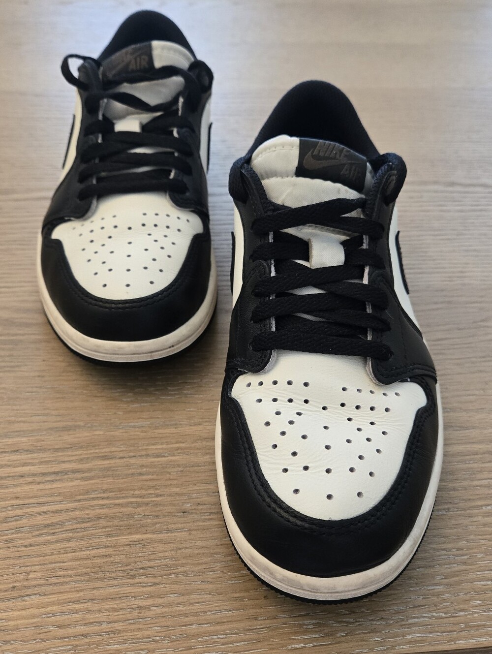 Air Jordan Nike Low-Top Sneakers